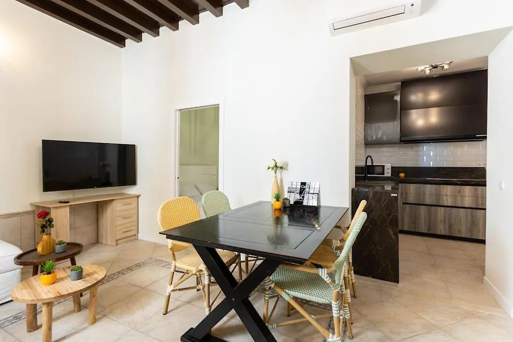 1. Casa De Alma. Apartment In Historic House Málaga Spanien